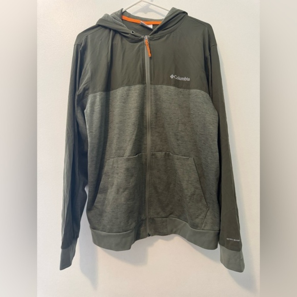 Columbia Green Zip Up Sweater with Two-Tone Design